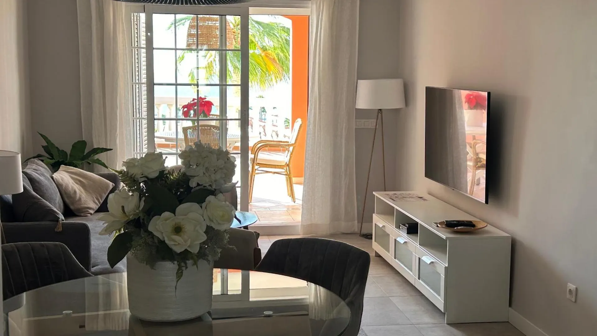 Apartment Playa Del Duque-Amazing Views 2 Bedroom Costa Adeje